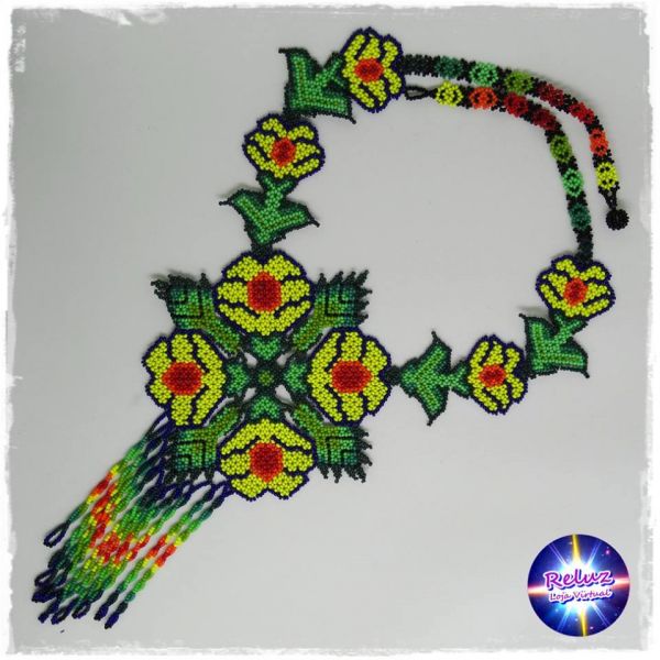 Colar Huichol Wiráxica - México